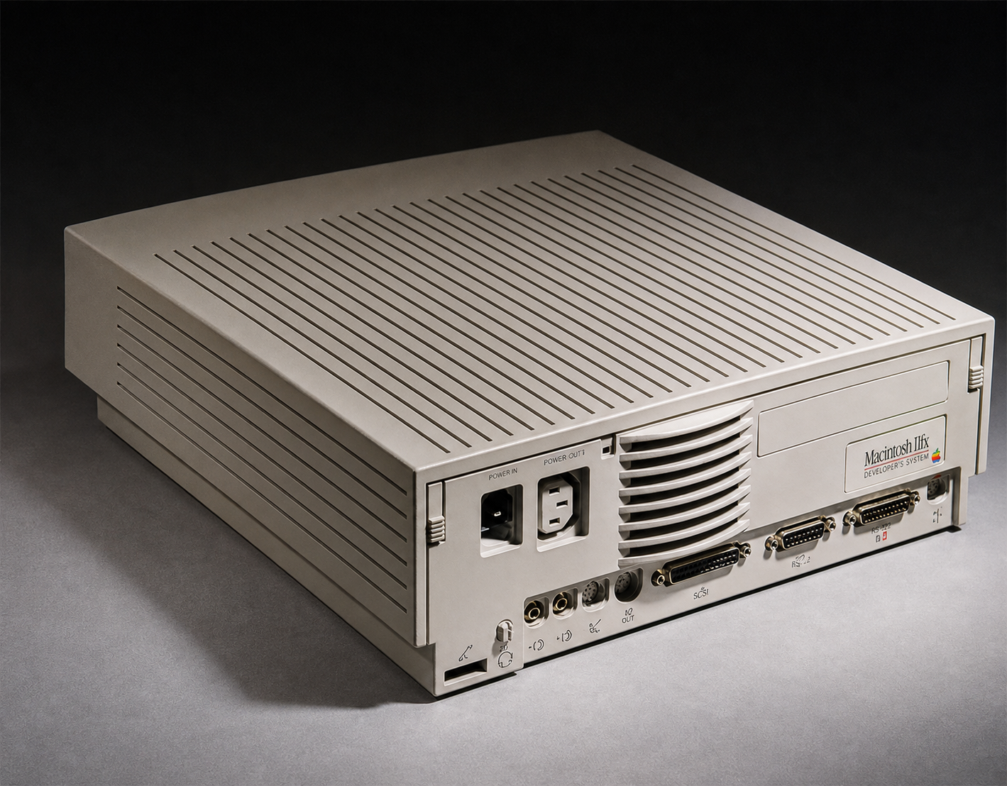 (Right to Leff) All-in-One Macintosh Ilsi concept: Tight-Fitting CPU/Display upscaled image 151