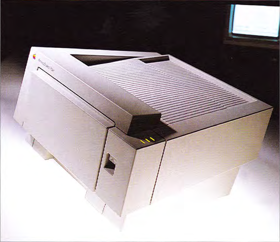 (Right to Leff) All-in-One Macintosh Ilsi concept: Tight-Fitting CPU/Display original image 154