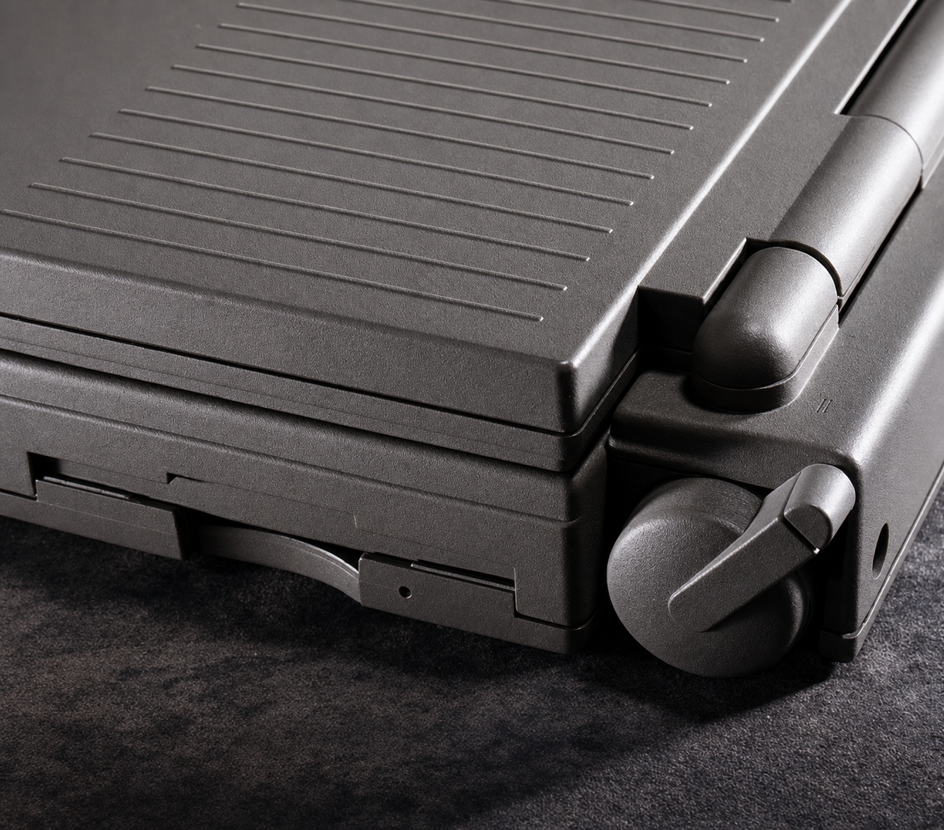 Robert Brunner's foam concept for the PowerBook, showing the keyboard pushed upscaled image 204