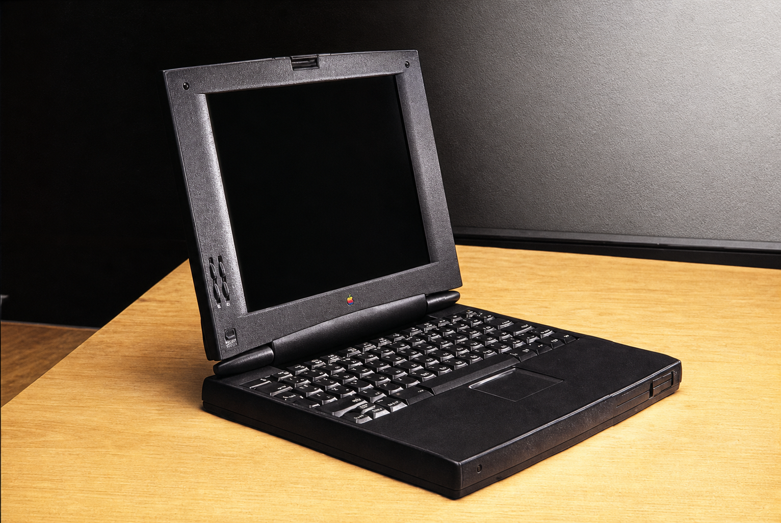 Nautilus, a series of subnotebook computer concepts trimmed in leather, upscaled image 334