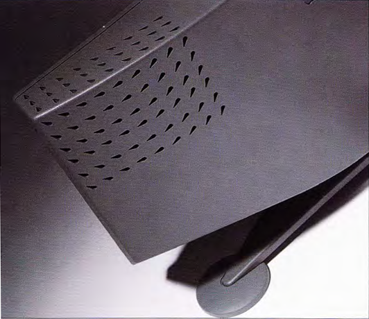 keyboard and comma-shaped vents on the CPU body original image 384